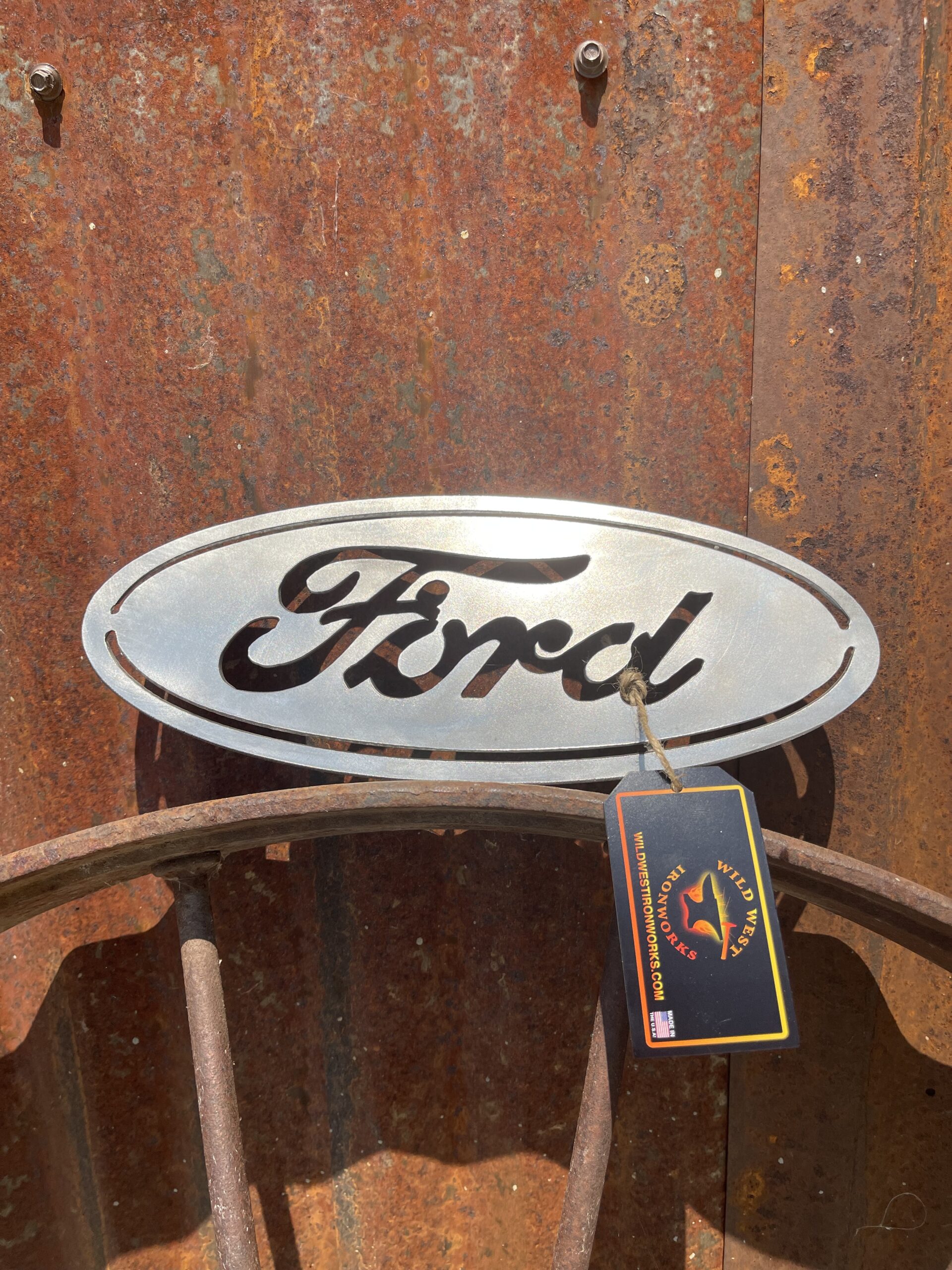 Ford Oval – small